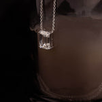 Maria Solitaire Emerald Pendant-Dileti