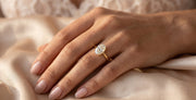 Yellow Gold vs White Gold for a Lab-Grown Engagement Ring - Dileti
