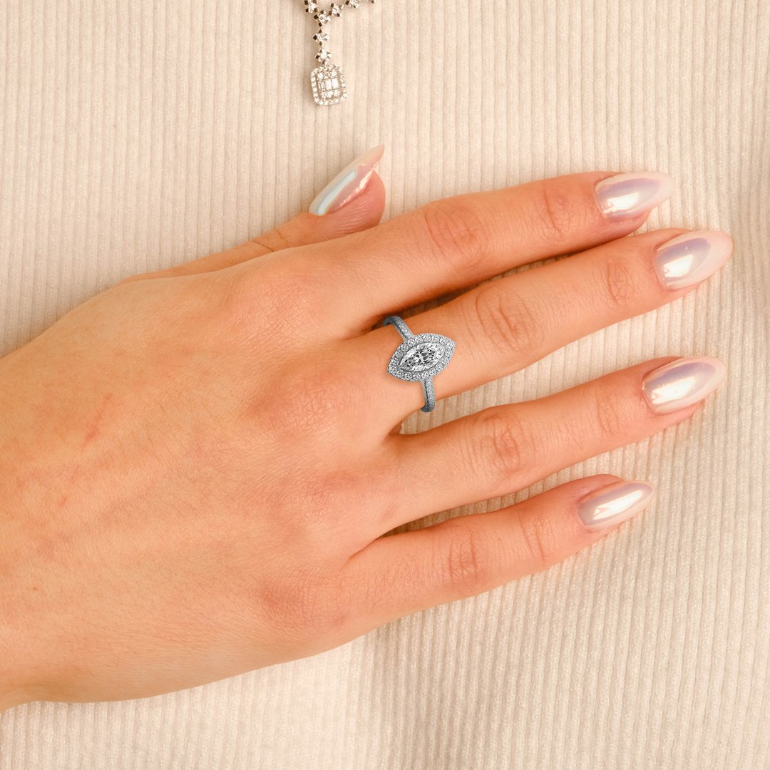 Pila Solitaire Halo Pave Marquise Setting