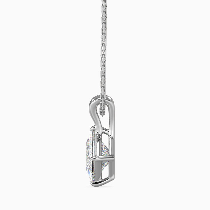 Regina Solitaire Princess Pendant