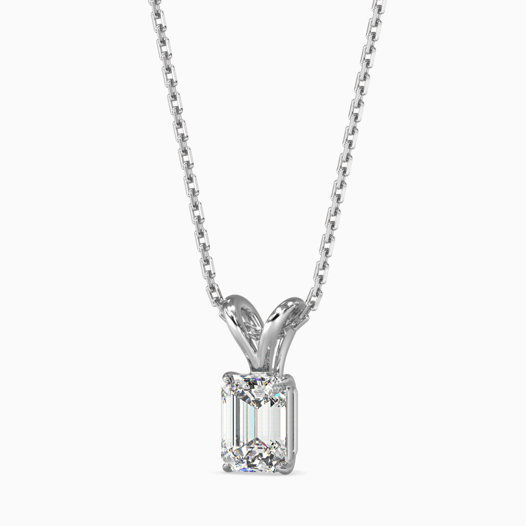 Maria Solitaire Emerald Pendant