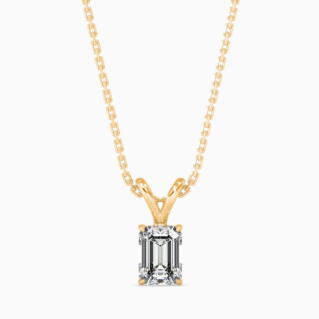 Maria Solitaire Emerald Pendant