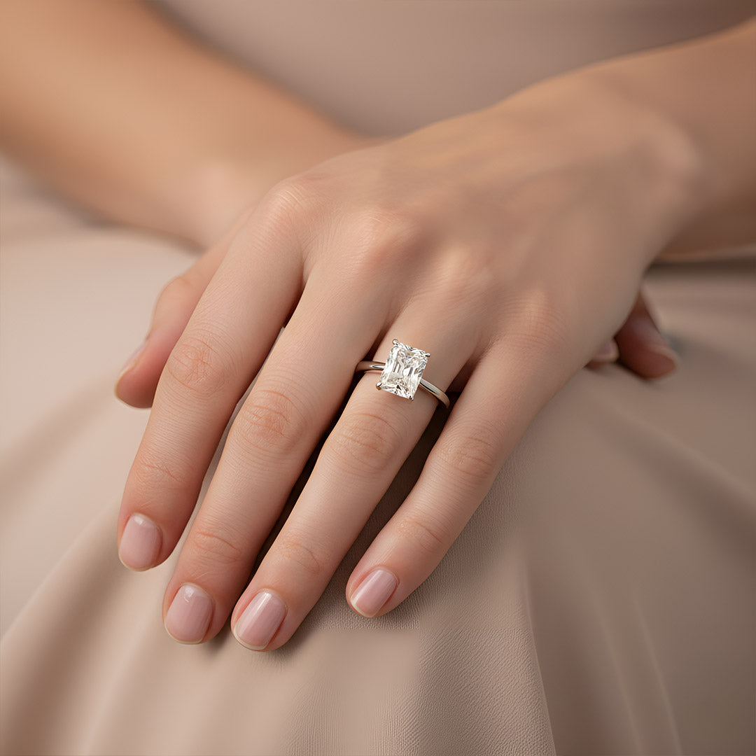 Larissa Solitaire Radiant Ring-Dileti