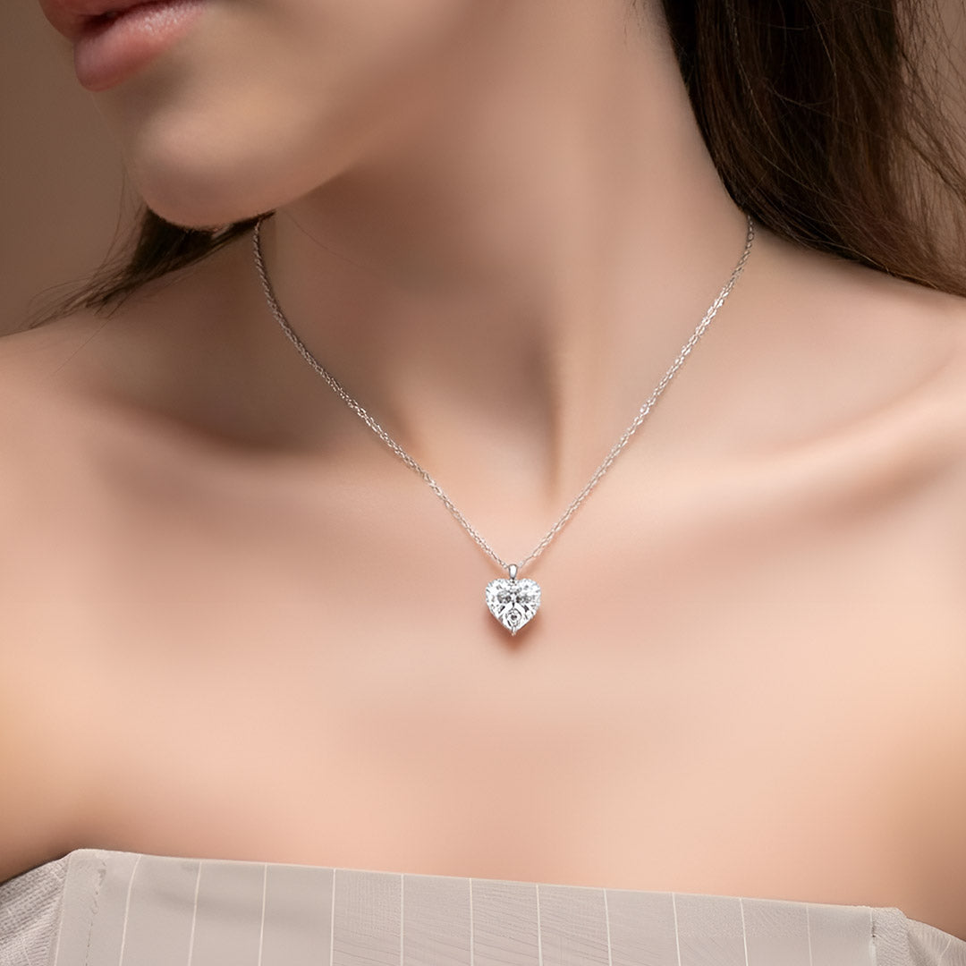 Rosa Solitaire Heart Pendant-Dileti