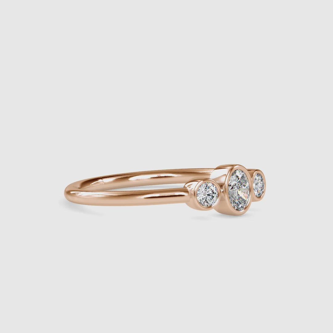 Orla Cirque-Oval Elegance Ring